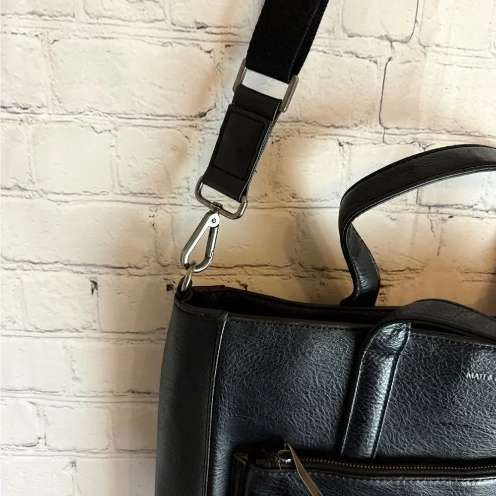 Matt & Nat Black Men Laptop Bag 14x14x3.5